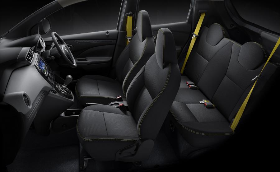 Интерьер Datsun GO Panca 2018 года  (фото 8 из 8)